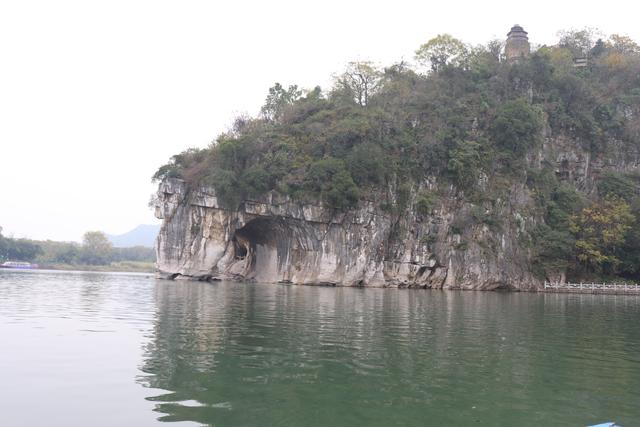 桂林旅游攻略必去景点，桂林旅游十大必须去的景点攻略（盘点桂林最值得去的10个景点）