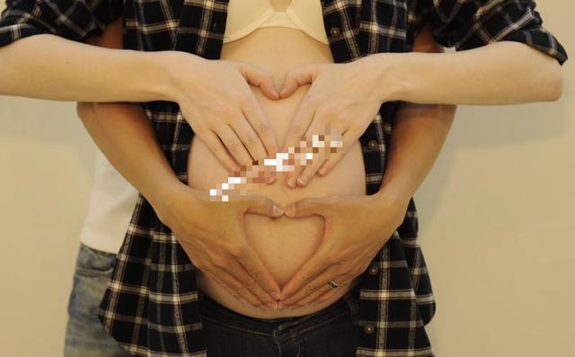 撒贝宁现在婚姻情况，外国洋娇妻温柔可爱