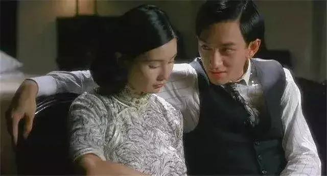 九品芝麻官演员，吴启华九品芝麻官扮演的谁（《九品芝麻官》已有3位演员去世）