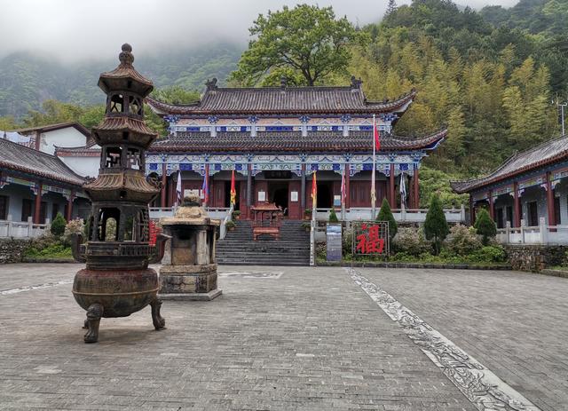 武功山旅游攻略，武功山旅游攻略一日游（江西武功山\u0026仙凤三宝亲子游记）