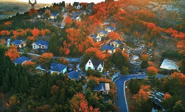 仙坛山温泉小镇，古兜山温泉美景