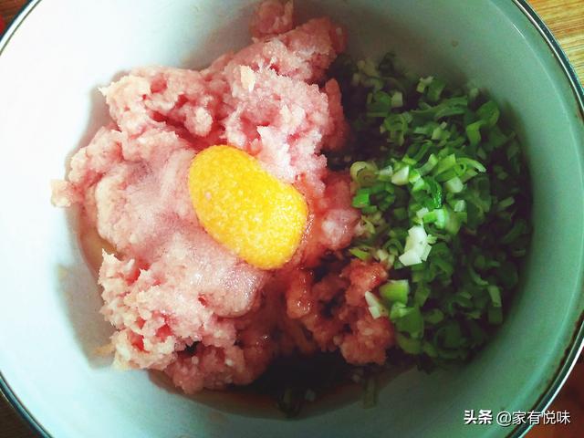 肉丸子怎么做又滑又嫩，肉丸子如何做的又嫩又滑（这才是肉丸子正确做法）