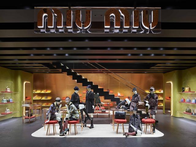 中性服装店设计高级感，这些时尚前卫的服装店设计