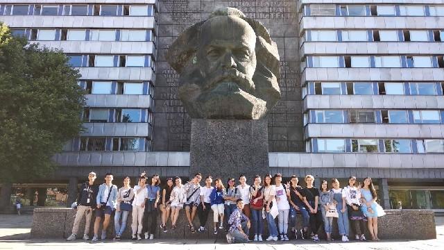 重庆移通学院官网首页，重庆邮电大学移通学院公开招聘工作人员简章