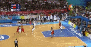 姚明18岁巅峰时期，2米26放哪个时代都无解