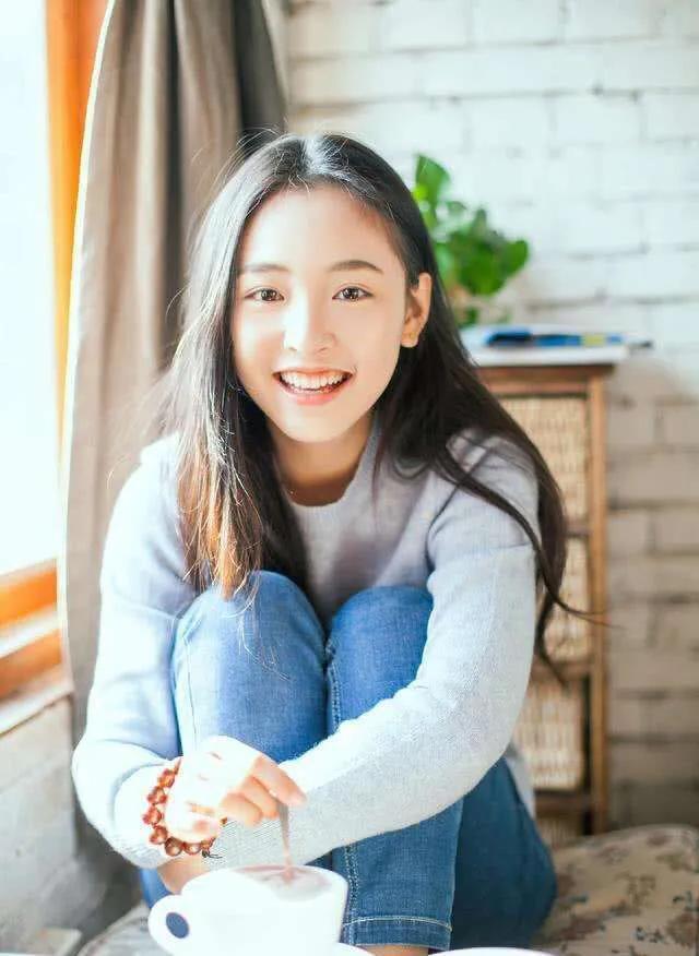 吴倩为啥是武大校花，为什么同样是武大校花