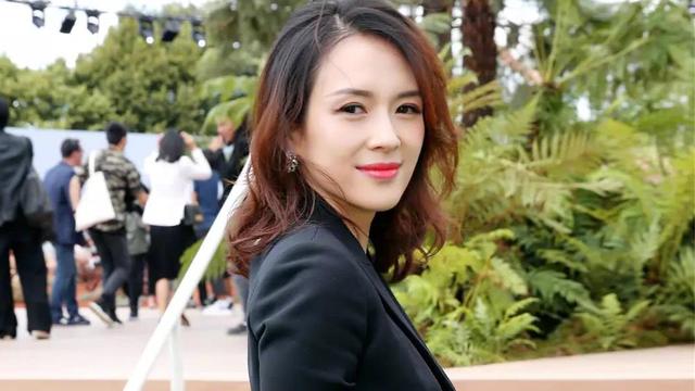 章子怡 梅兰芳，她曾经自称美貌胜过章子怡组图（章子怡颁奖典礼上自曝得过三次华表奖）