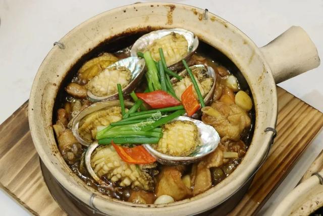 juejue煲，老广州啫啫煲（广东人最爱的啫啫煲）