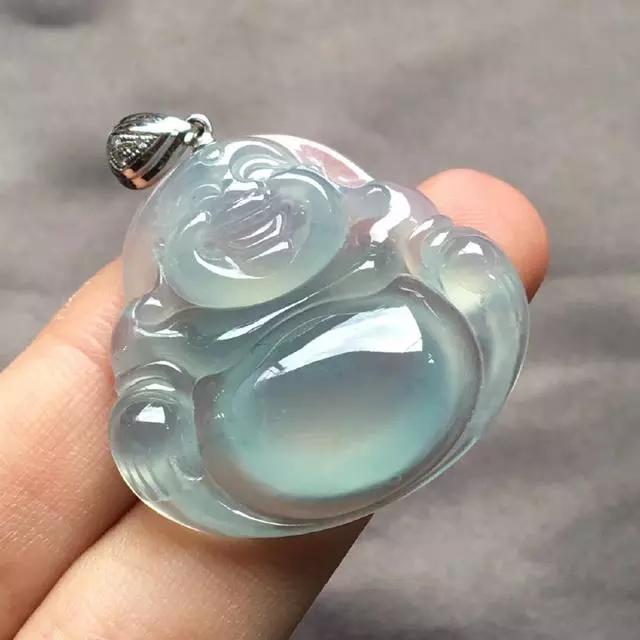 翡翠应该如何挑选好，建议先看完这篇文章