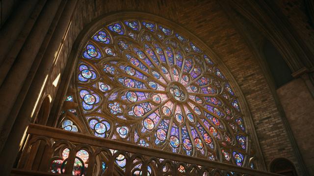 哥特式建筑经典教堂，全球八座知名的教堂建筑——最高161.5米