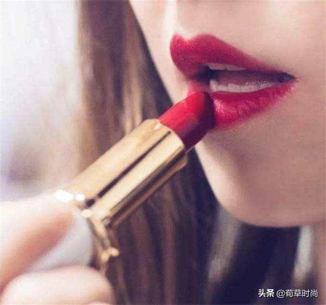 情人节该给女朋友准备什么礼物呢- 不超过300块的礼物单值得拥有 七夕送女朋友