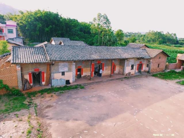 客家人属于哪个民族，客家人是哪几个民族的人（客家人属于哪族人）