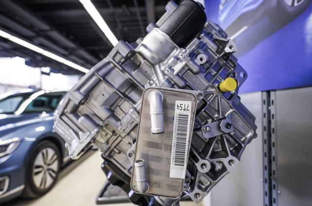 dq200变速箱，大众dq200干式双离合几代了（都抱怨DSG变速箱质量差）