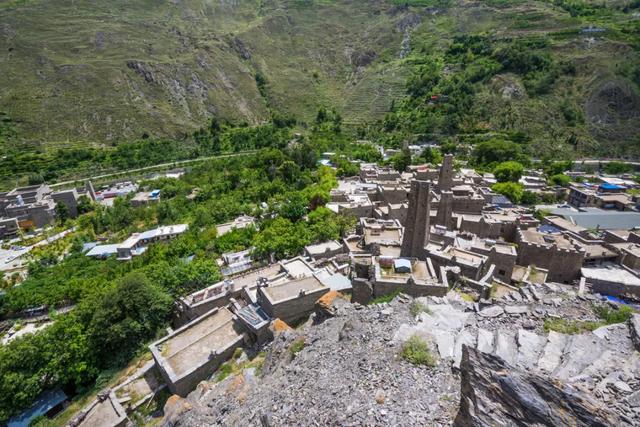 川西旅游攻略理塘，除了被丁真带火的理塘