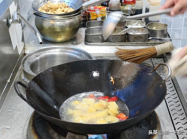 冰镇菠萝咕噜肉的做法，菠萝咕噜肉怎么做好吃