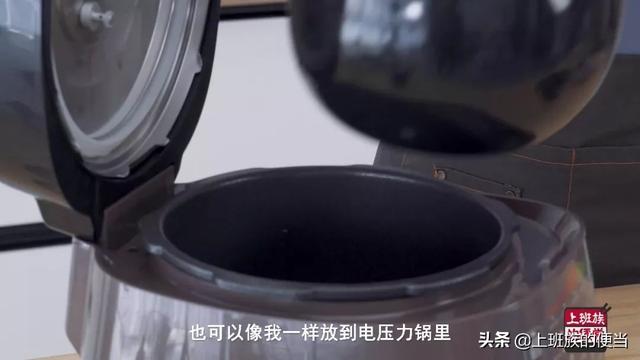 家庭烤羊排的做法，家庭版烤羊排做法味道太鲜美了（皮酥肉嫩的家庭版烤羊排）