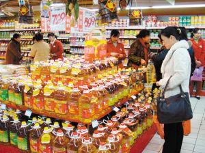 炒菜用什么油比较好，家庭炒菜哪种油比较好（7种食用油差别大）