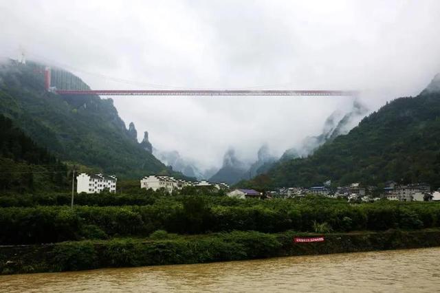 矮寨大桥是世界第一，矮寨特大悬索桥