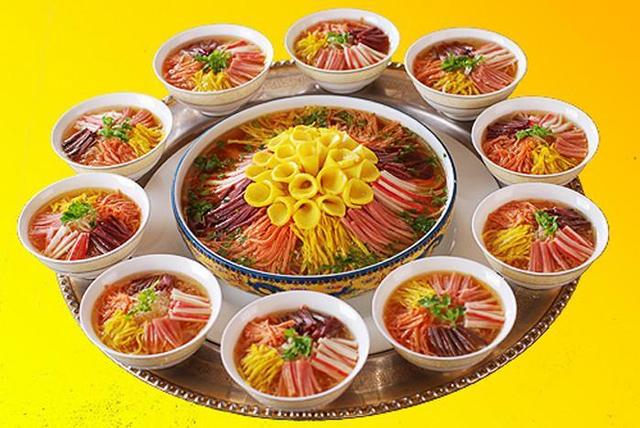 郑家特色美食，整个一生的青春和生命都献给了包子——东新街郑家包子