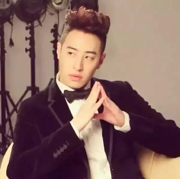 小脸型适合什么样的发型图片，看脸型选发型才是王道（量感小的脸型适合的发型）