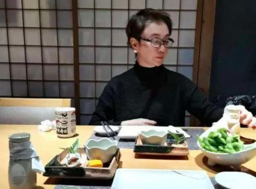 最美妲己傅艺伟为何自甘堕落，从“最美妲己”到“阶下囚”