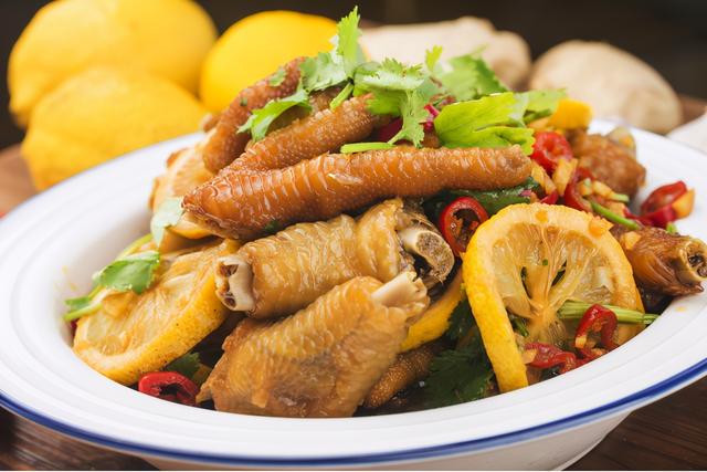 鸡爪的做法大全家常，鸡爪的最简单家常做法