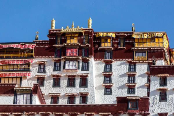 拉萨布达拉宫简单介绍，布达拉宫这个地方不允许参观