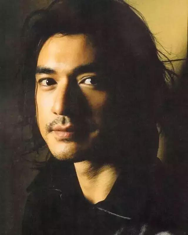 金城武长得真的不帅，48岁金城武近况曝光