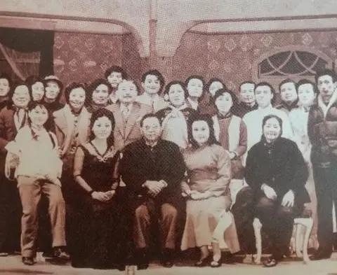 马莉莉演的沪剧日出全场，为何称沪剧日出是一个里程碑