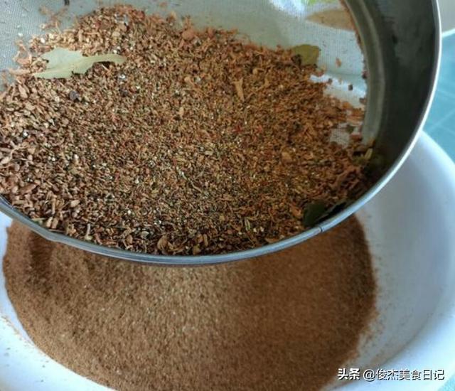 自制花椒盐的方法，花椒盐做法非常简单