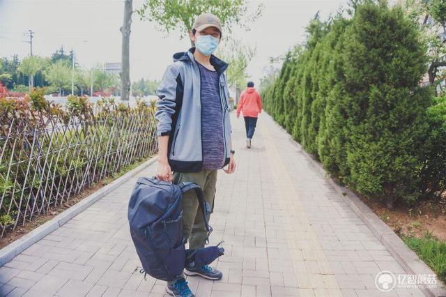 pleinsport双肩包，别人背着这么好看的名牌背包