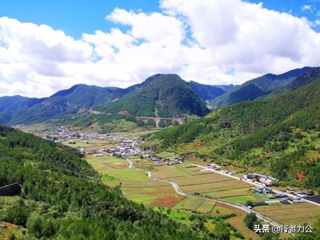 泸沽湖详细介绍，那些藏在春日里的诗意美景