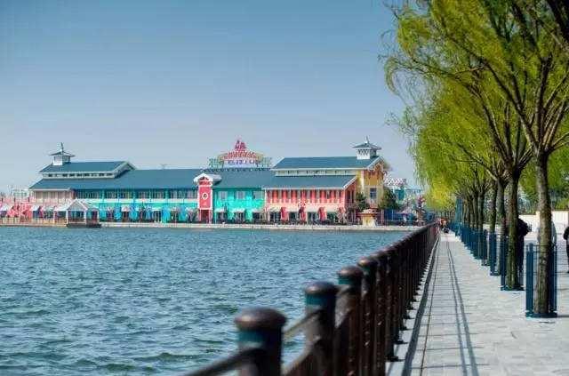 上海迪士尼好玩吗，上海迪士尼建议去吗