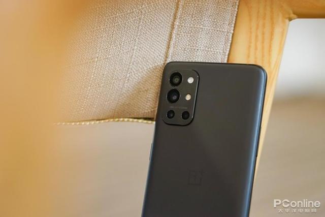 骁龙870还值得入手吗，一场属于骁龙870的顶上战争