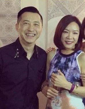 庾澄慶罕見秀恩愛，曬妻子和一兒一女合影，新家庭比從前更幸福 娛樂八卦吃瓜 第4张