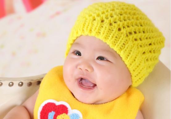 伊利金领冠幼儿配方奶粉，伊利金领冠婴儿奶粉一段配方表