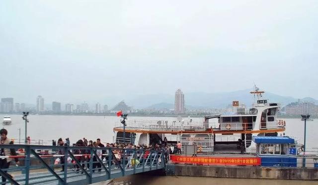 叶根友毛笔行书2.0预览，草根书法家叶根友