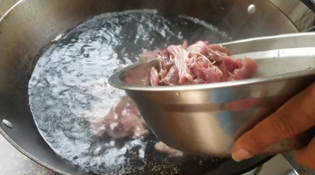 三及第汤做法商用汤底，广东最受欢迎的一道汤