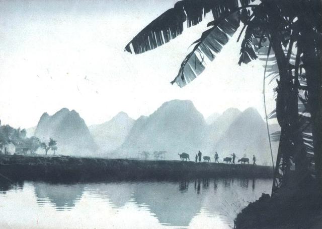 又简单又漂亮的封面画，又简单又漂亮的封面画素描