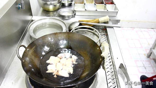 猪蹄的20种做法，猪蹄跟它一块吃最补