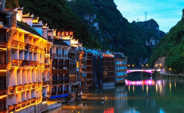 铜仁有哪些旅游景点免费，贵州最值得去的6个国家5A级景区