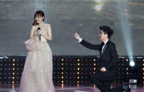 李小璐和贾乃亮最近怎么样啊，15岁就混迹名利场的李小璐