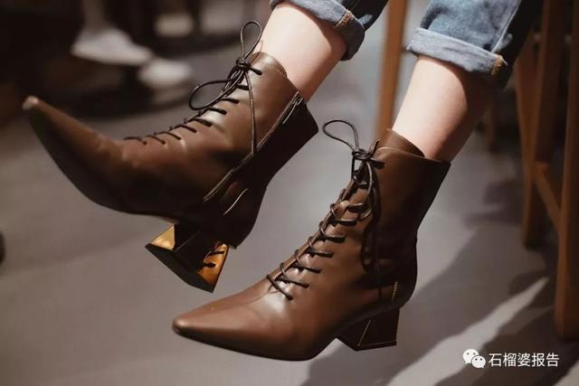冬天穿什么鞋舒服又好看，冬天到底穿什么鞋