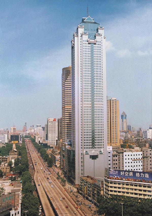 武汉建成的第一高楼，武汉第一高楼的变迁