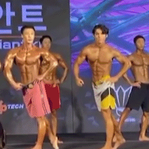 盘点动漫黑发帅哥，海贼王：成功变帅的4个男人