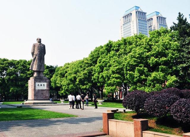 哪些大学是正部级，副部级建制的大学有哪些