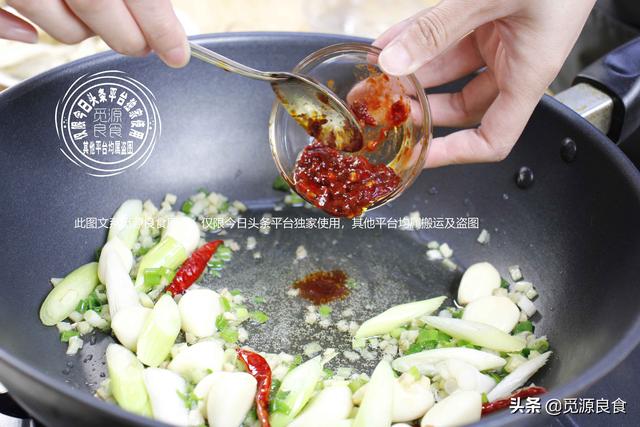 扒皮鱼正宗做法，美味香酥的油煎剥皮鱼