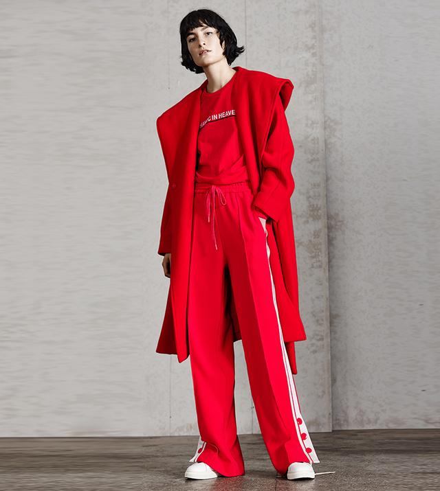 獭兔毛大衣怎样搭配，本命年就是要红