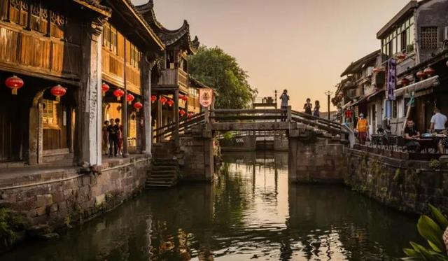 胜过乌镇西塘低调还免票，乌镇西塘古镇哪里好玩