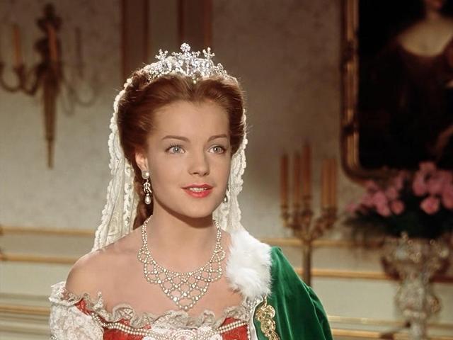 低调好看的欧美女明星，盘点那些高颜值的欧美女星